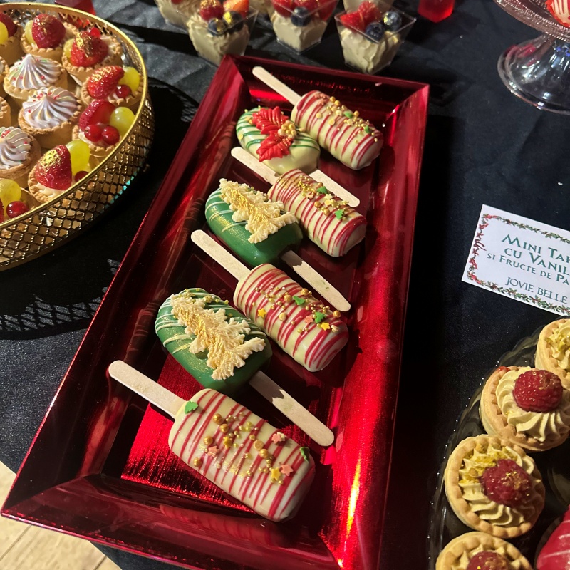 Candy bar tematic Petrecere Craciun - imagine 12