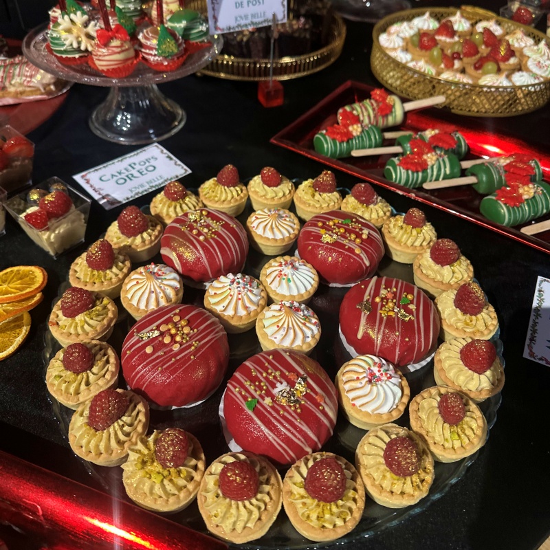Candy bar tematic Petrecere Craciun - imagine 10