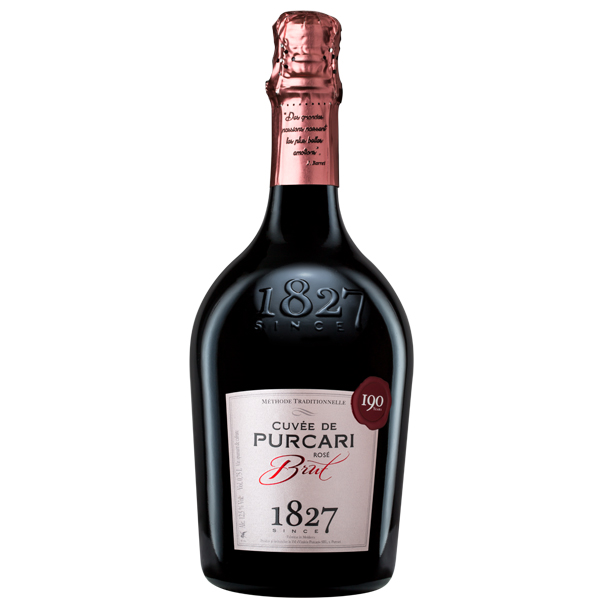 Pachet Elegance – aranjament cu căpșuni în ciocolată, flori proaspete și spumant pentru o seară romantică - imagine 2